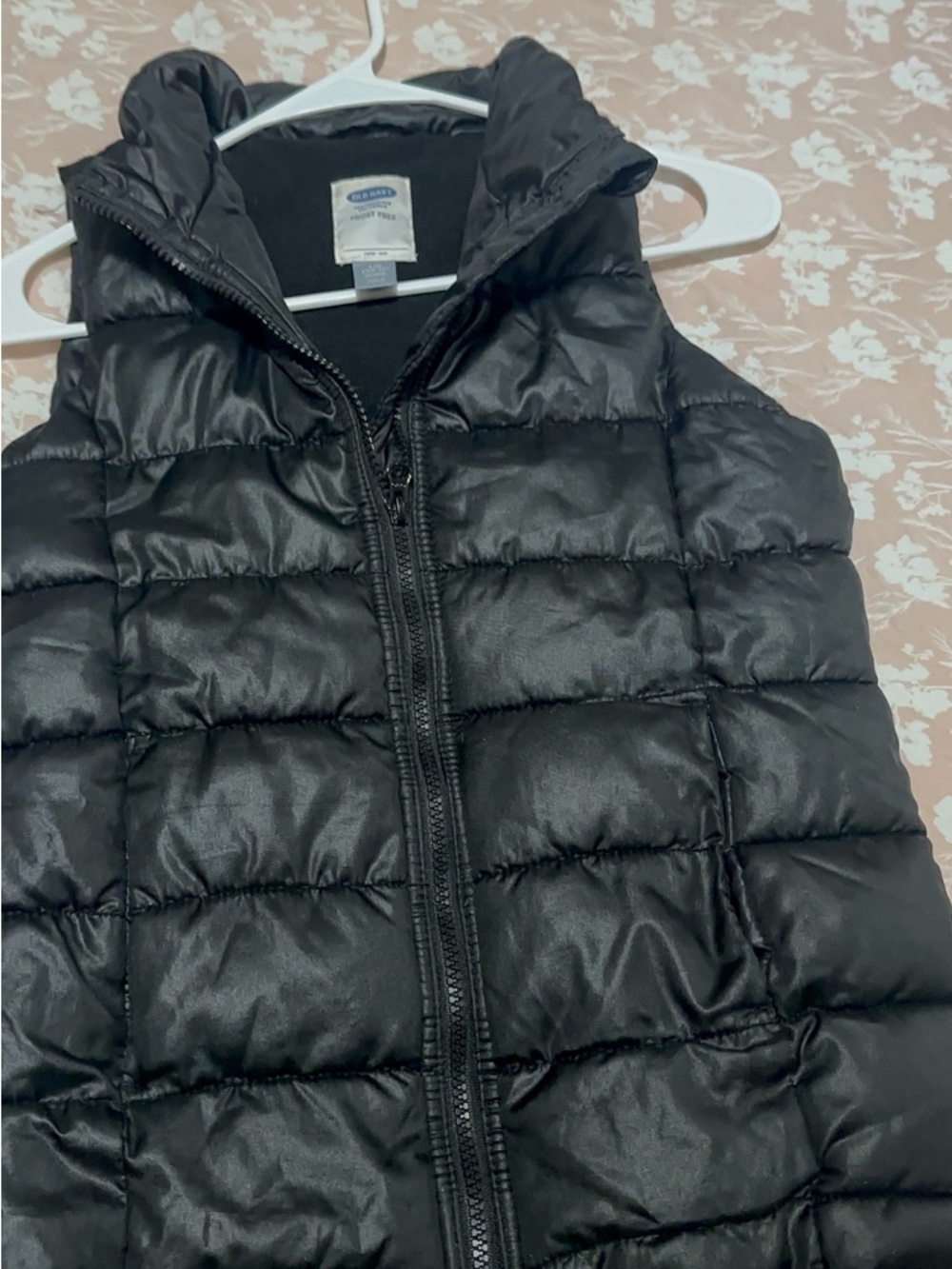 Old Navy Black Quilted Puffer Vest